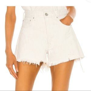 NWT / Moussy vintage white denim shorts
